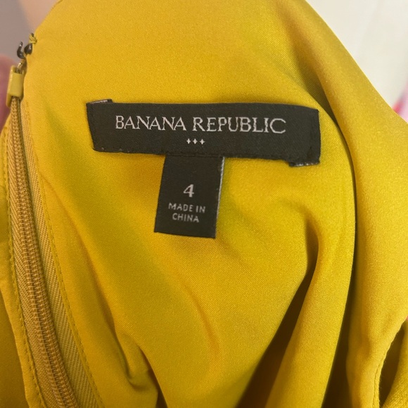 Mustard yellow banana republic size 4 new without tags wool shift dress. - Picture 2 of 4